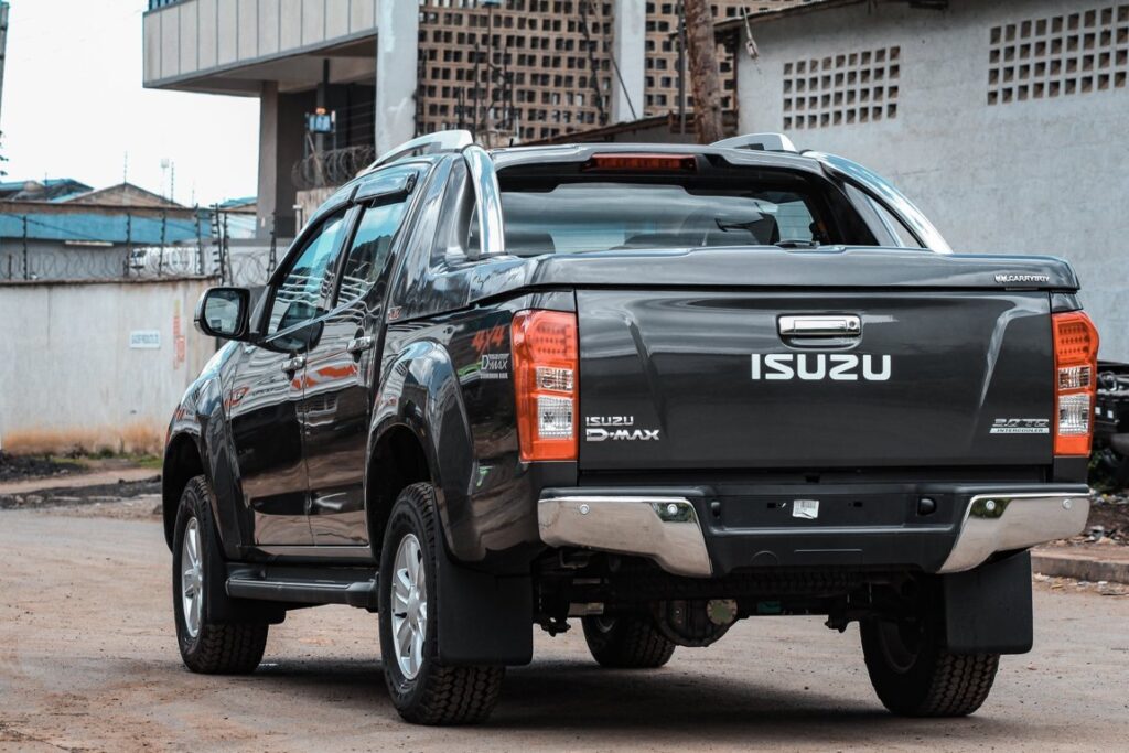 Isuzu - Antony Trivet su pexels