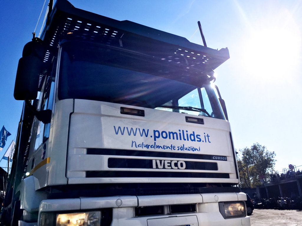 Iveco bisarca Pomili Demolizioni Speciali