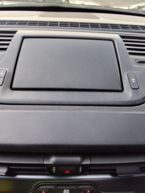 Display navigatore satellitare Pomili